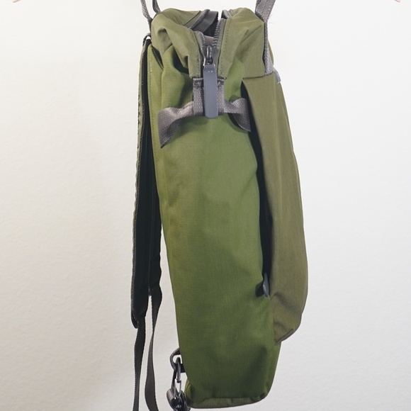 bellroy Tokyo Totepack Compact - 14L Backpack, Green - Picture 6 of 8